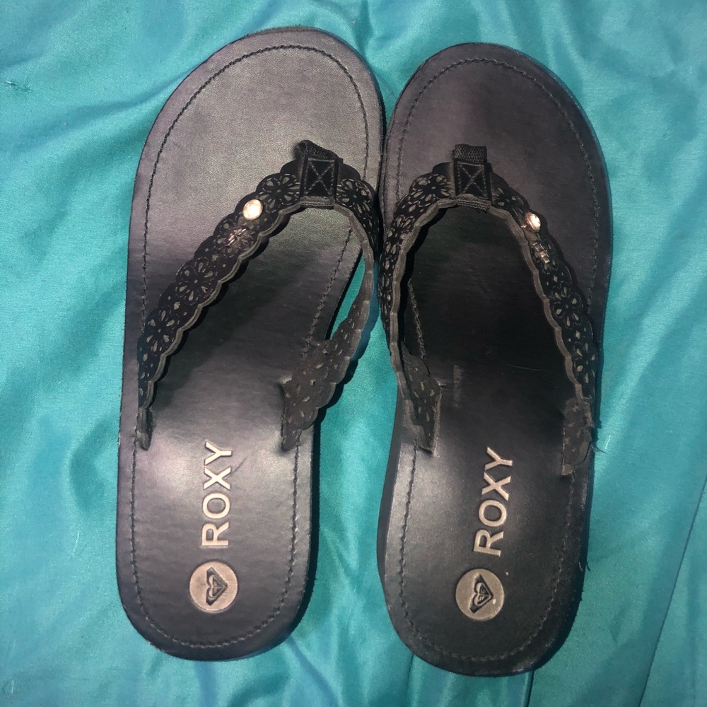 Roxy wedged flip flops